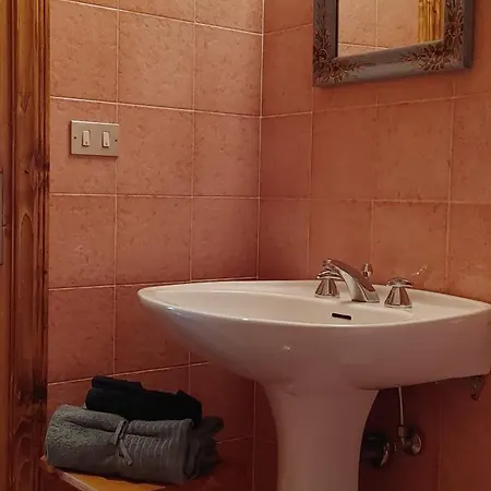 Casa Di Montagna Con Camino E Terrazza